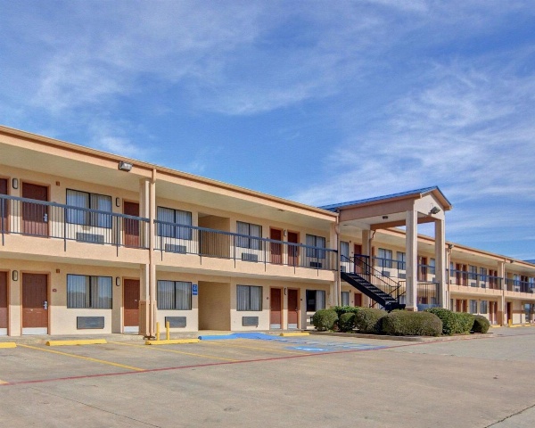 Quality Inn Marshall Main image