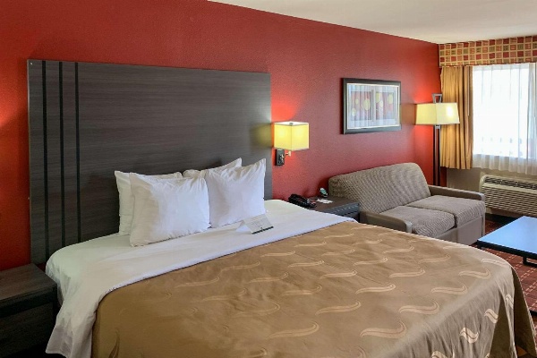 Quality Inn Marshall image 5